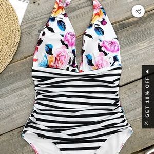 Cupshie NWT 1 piece bathing suit